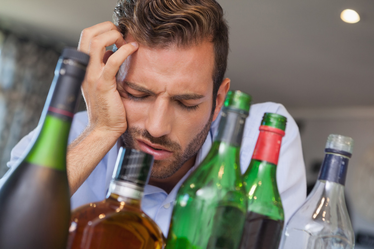 Как мотивировать алкоголика бросить пить?
