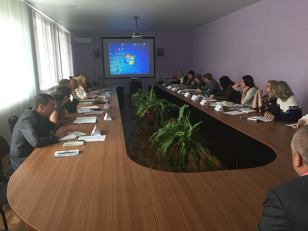 Центр "Здоровый Брянск" принял участие в круглом столе по проблемам сирот